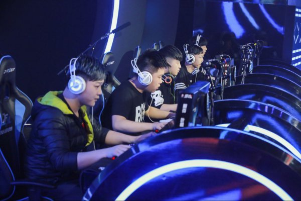 了展示自我 了展示自我