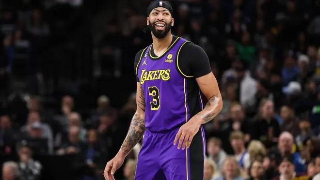 劳塔罗的平 劳塔罗的平